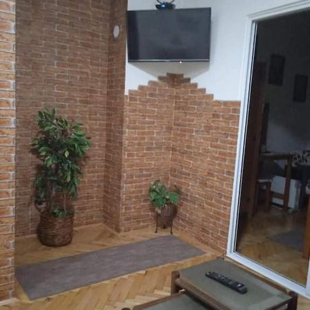 Apartman Breza Ruma Esterno foto